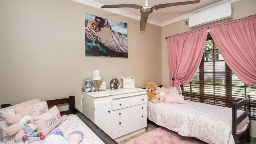 5 Bedroom Property for Sale in Protea Park North West